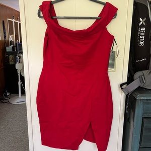 SEXY RED BODYCON LULU’S OFF THE SHOULDER DRESS